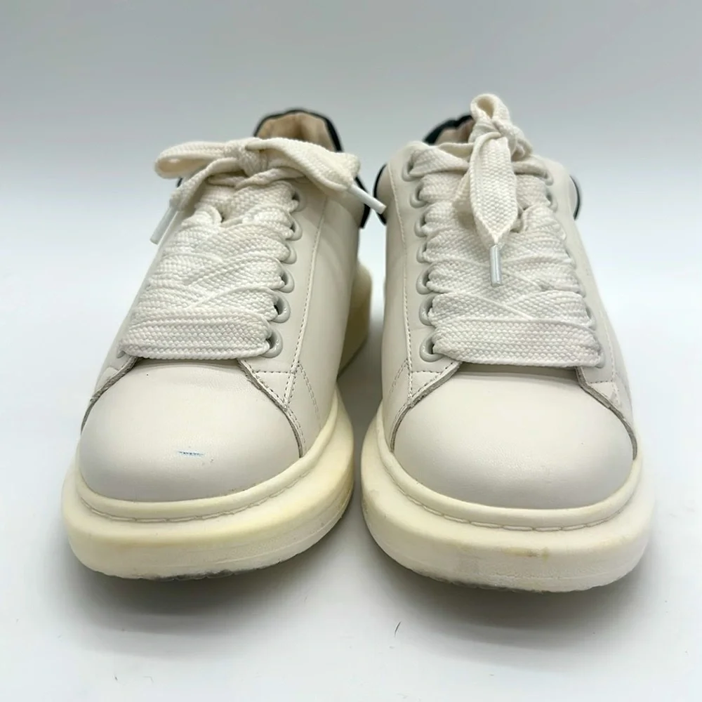 Steve Madden White and Black Size 8? Platform Sneakers Support Lifestyle